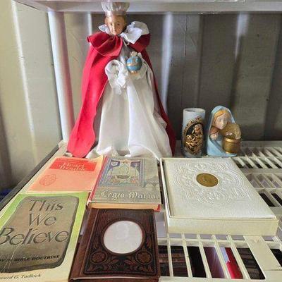 #7012 • Infant of Prague, Books & More
