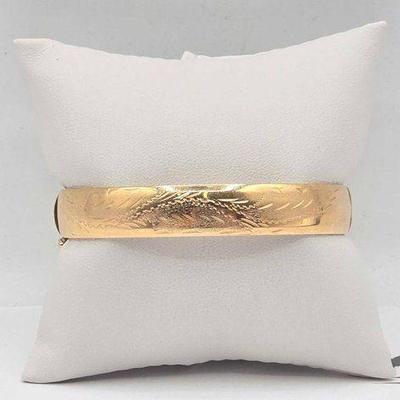 #705 • 14k Gold Clasp Bracelet, 14.90g
