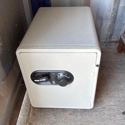 #15000 • Fire Fyter Safe
