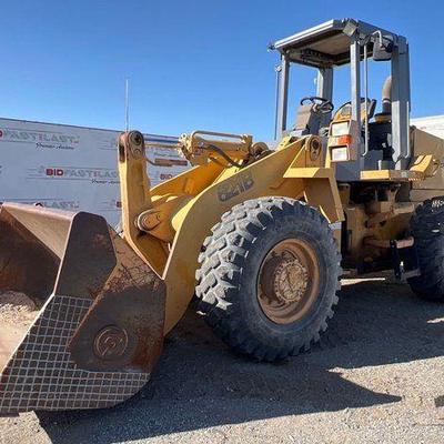 #70 • 1995 Case 621B Loader
