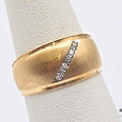 #777 • 14k Gold & Diamond Ring, 5.21g

