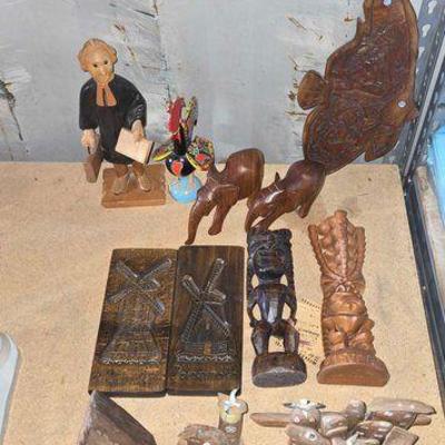 #15086 • (12) Wooden Statues & Decor

