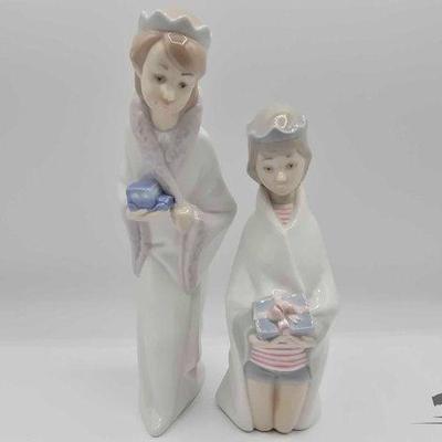 #15074 • (2) Lladró Porcelain Figurines
