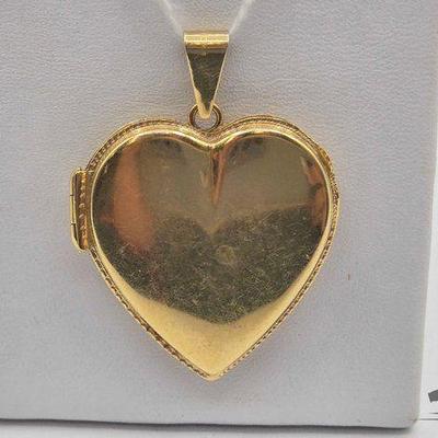 #611 • 18k Gold Heart Locket, 12.85g
