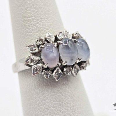 #811 • 10k White Gold Diamond & Star Sapphire Ring, 4.53g
