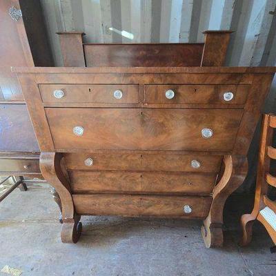 #11008 • Wooden Dresser
