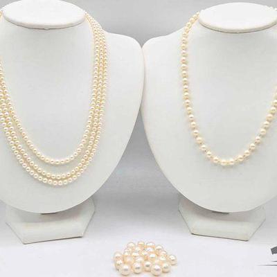 #1009 • (2) Pearl Necklaces & Loose Pearls, 71.74g
