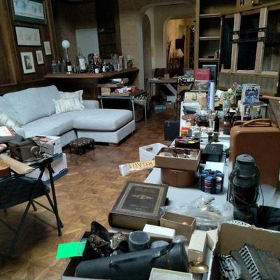 Estate sale photo