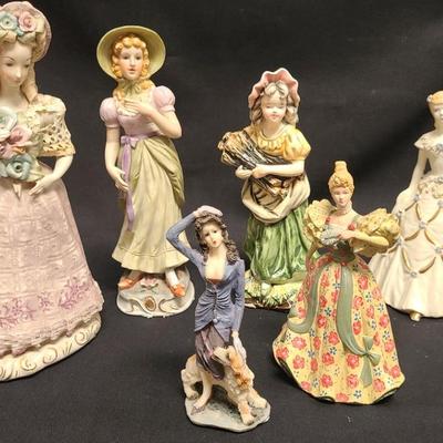 FIGURINES FEATURING THE FEMININE FANCIES
