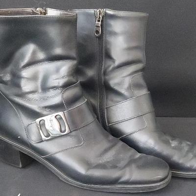 SALVATORE FERRAGAMO BOOTS SZ 6.5