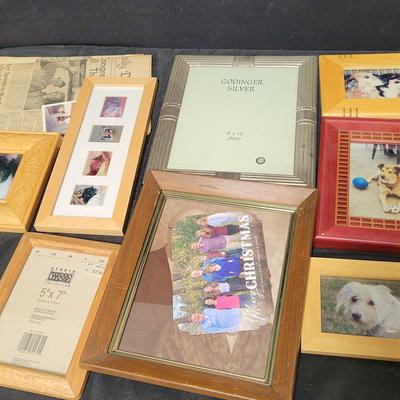 8 ASSORTED PICTURE FRAMES 