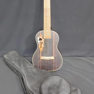 30" CARAMEL ELECTRIC UKULELE/GUITALELE 
