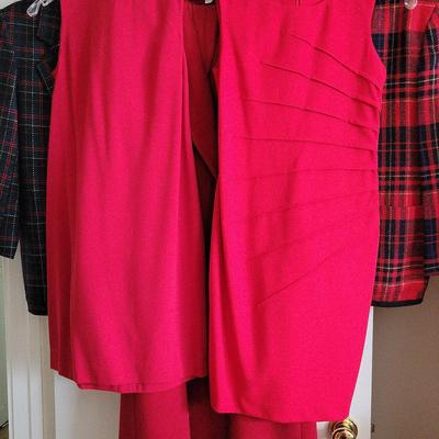 LADIES RED CLOTHING LOT