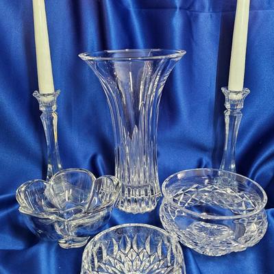 GORGEOUS COLLECTION OF GLASS VESSELS
