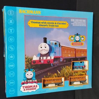 THOMAS WITH ANNIE & CLARABEL ELECTRIC TRAIN SET