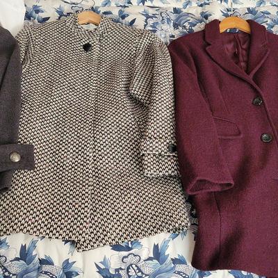 WOMEN'S WINTER JACKETS SIZE 2 AND 4 PETITE