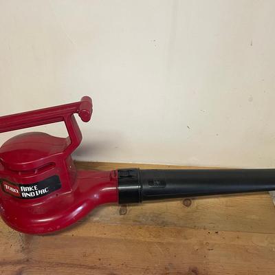 Toro Rake and Vac – Blower/Vacuum/Shredder – Model 51549 (With Box!)