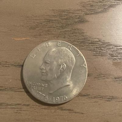 1975 Eisenhower Dollar - Pre-Bicentennial