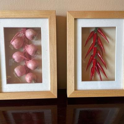 Framed Kitchen Décor – Garlic & Chili Pepper Wall Art (Set of 2)