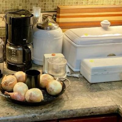 Small appliances, white storage items