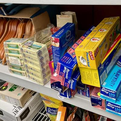 Wooden hangers, grocerys