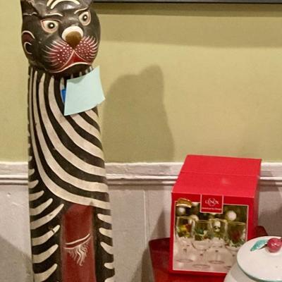 Cat carving