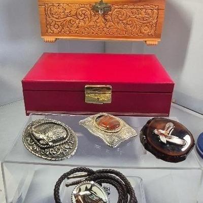 BOXES, BUCKLES AND ACCESORIES