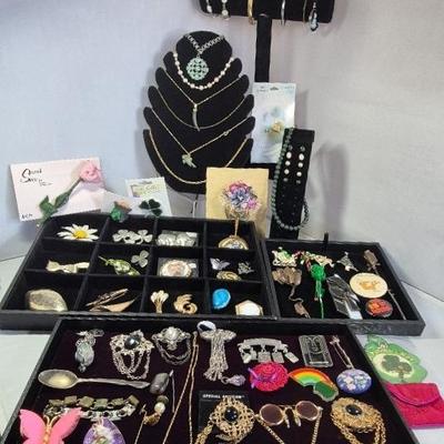 VINTAGE JEWELRY, PINS AND MORE