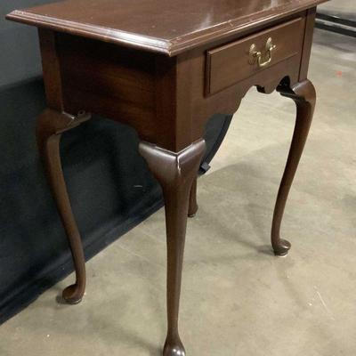 ETHAN ALLEN Queen Anne Style Wooden End Table
