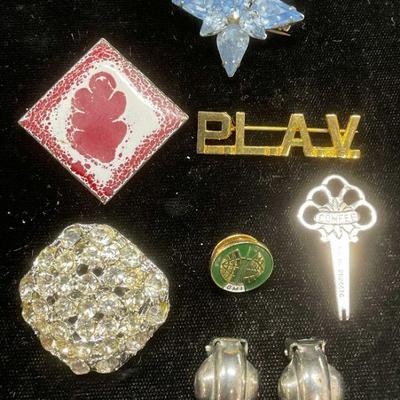 Lot 7 Vintage Crystal Brooches, Earrings, Pin +
