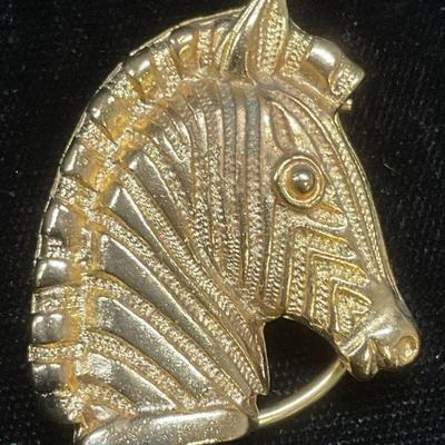 Gold Tone Zebra Head Scarf Ring
