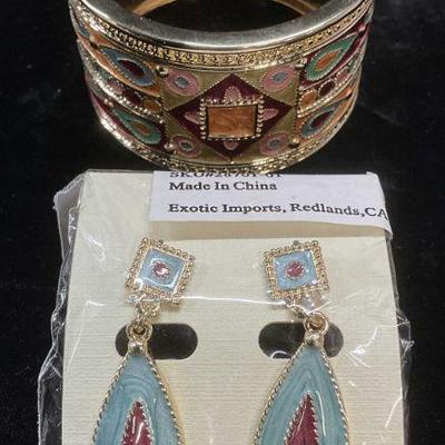 Lot 2 Gold Tone Enamel Bracelet & Earrings
