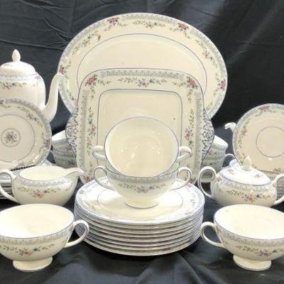 Set 56 WEDGWOOD ROSEDALE China
