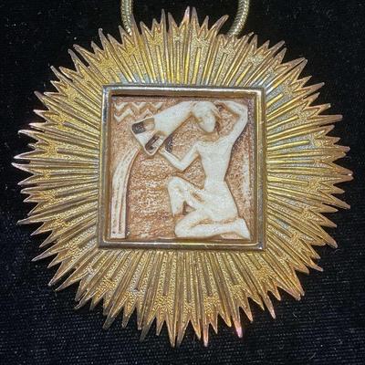 Vintage Gold Tone Aquarius Pendant Necklace
