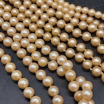 Lot 3 Vintage Pearlescent Beaded Necklaces
