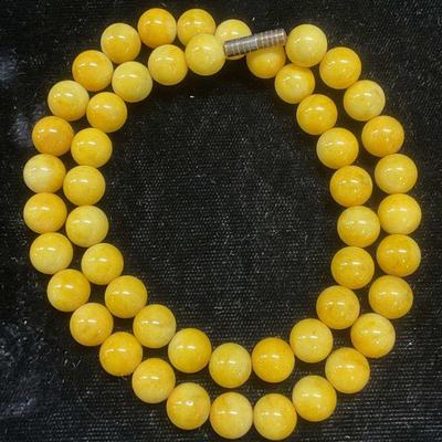 Vintage Yellow Jade Beaded Necklace
