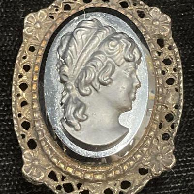 Vintage Silver Tone Cameo Brooch
