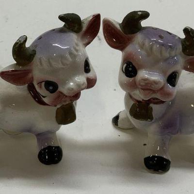 Pair Vintage Porcelain Cow Salt & Pepper Shakers
