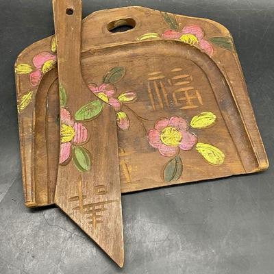 Vintage Asian Carved Wood Silent Butler / Crumber
