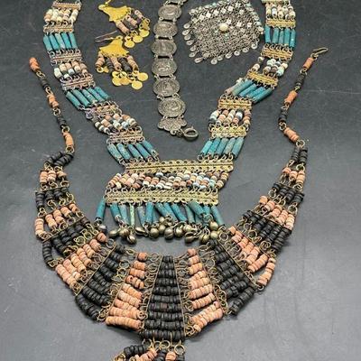 5 Vtg Bead Necklaces, Earrings, Brooch & Bracelet
