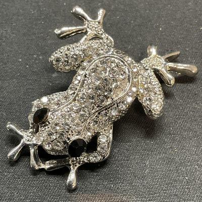 Silver Tone Crystal Frog Brooch Pendant
