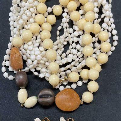 Lot 3 White Beaded Necklaces & Earrings
