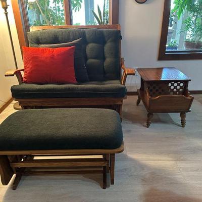 Dual glider and ottoman 