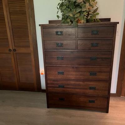 Cedar Lined Chest of Drawers
