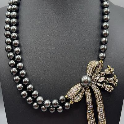 Heidi Daus Beaded And Bow Necklace 