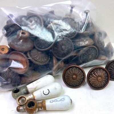 Drawer and Faucet Knob Assortment 