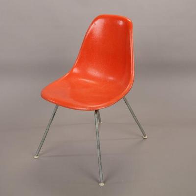 Herman Miller Mid-Century fiberglass chair
