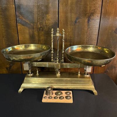 Antique Brass Tipping Scale