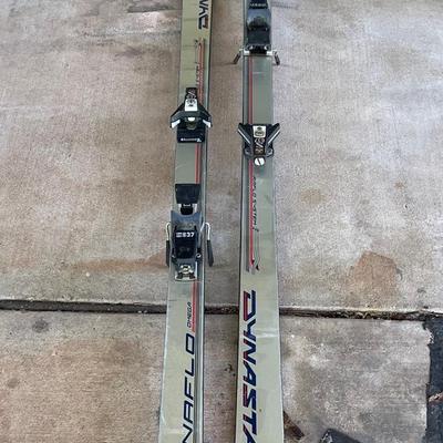 Dynastar Skis