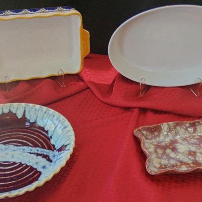 Shapely 5 Piece Blue Pottery Oven To Table